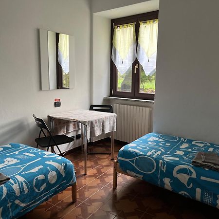 Il Cortile Como Single & Double Room In Apartment No Hotel Exterior foto
